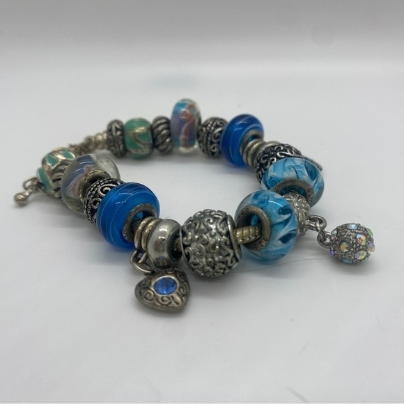Beautiful chair bracelet - Picture 1 of 2